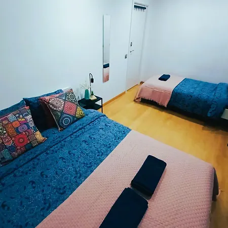 Vandrarhem Oasis - Girona Ii *